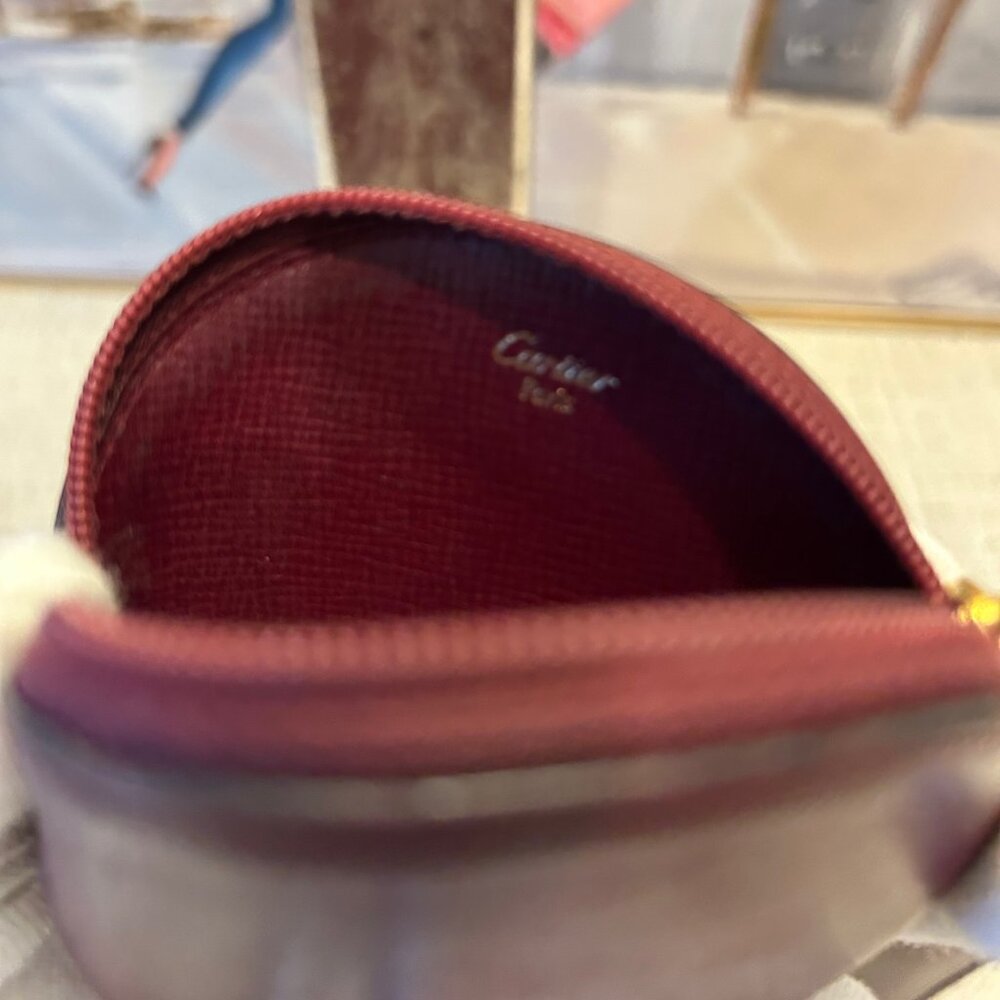 Cartier Coin Case Must Leather Bordeaux with Gold Hardware - Picture 3 of 4